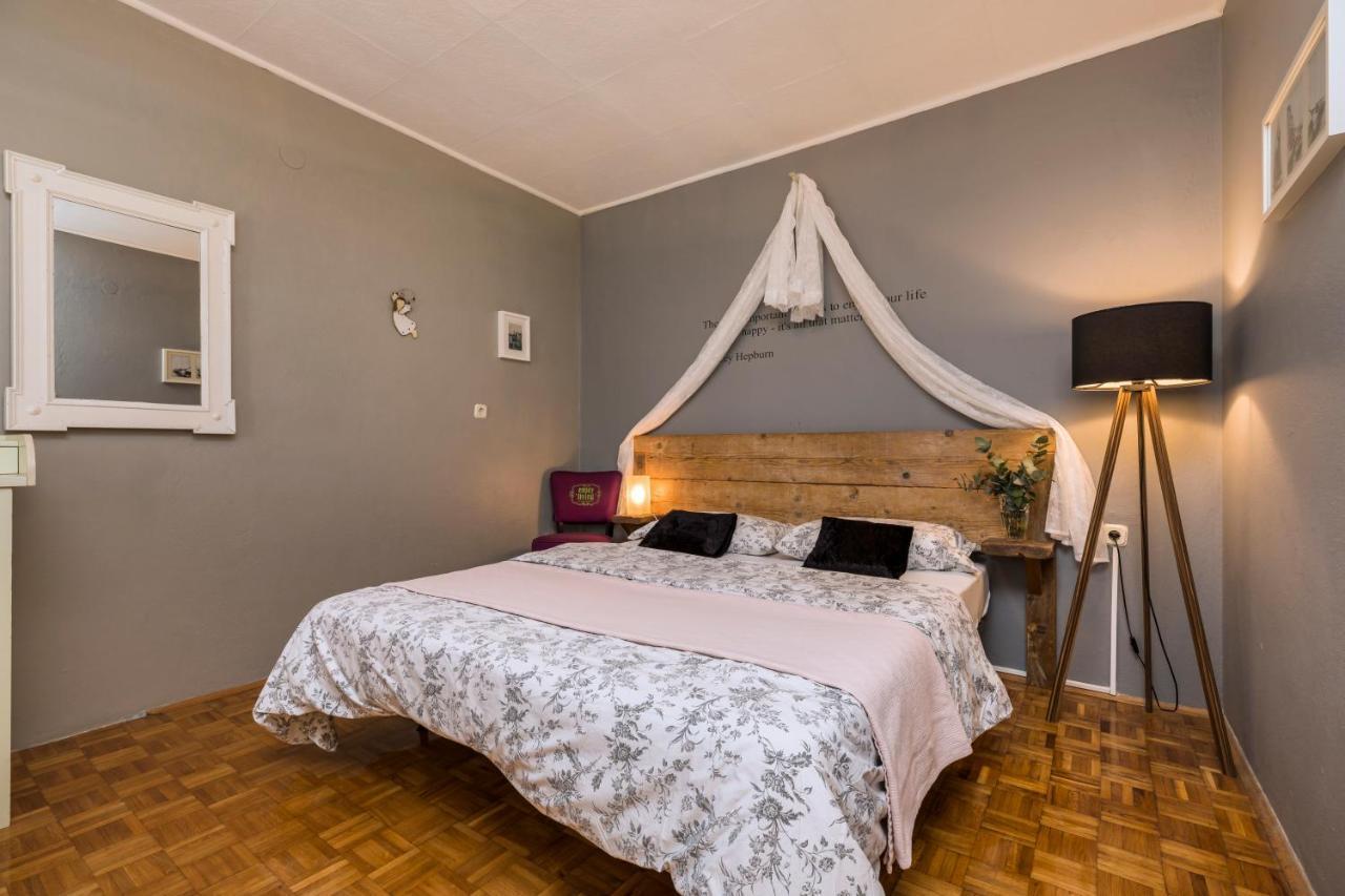 Alaburic Rooms & Apartment Mali Losinj Exterior photo